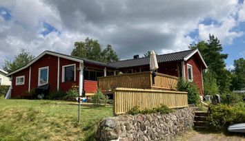 Stuga i Skåne med tillgång till pool & tennisbana
