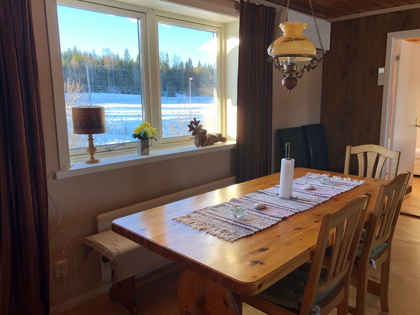 Mysig stuga på egen gård – bild 3 av 10