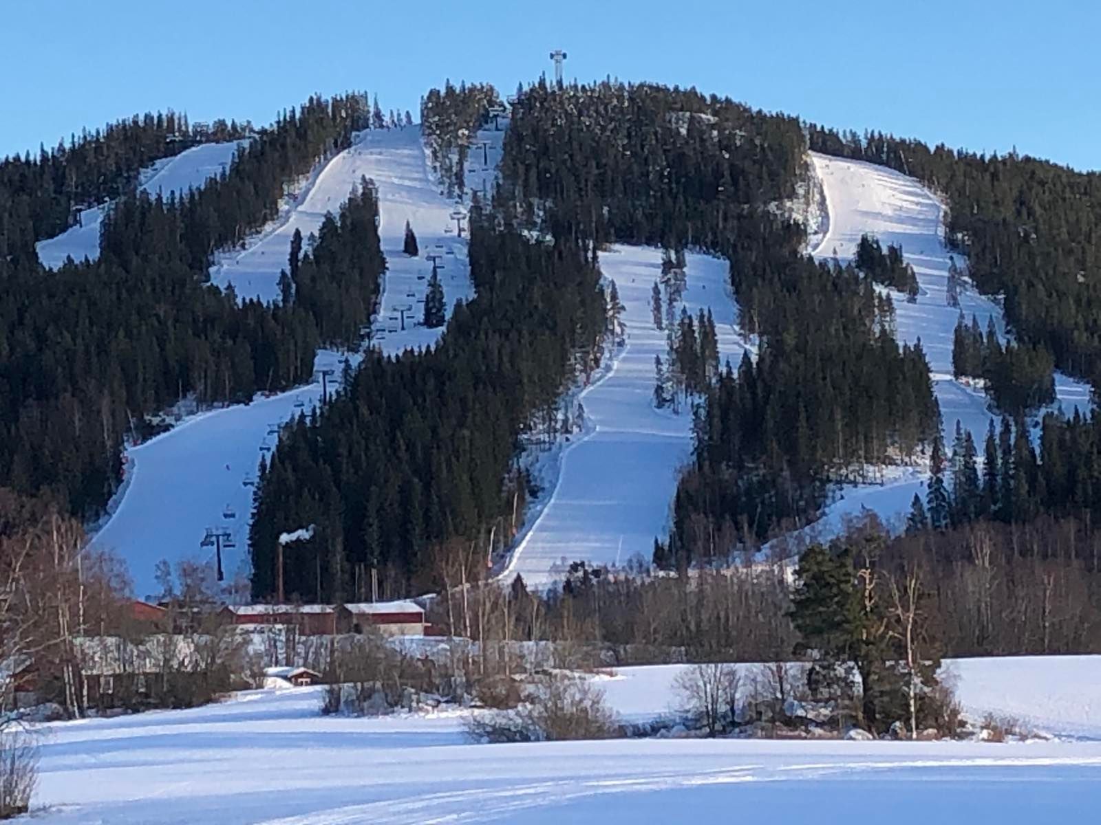 Mysig stuga på egen gård – bild 9 av 10