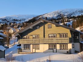 Ski in, Nära Tegeliften, Skidbuss och Tegetornet