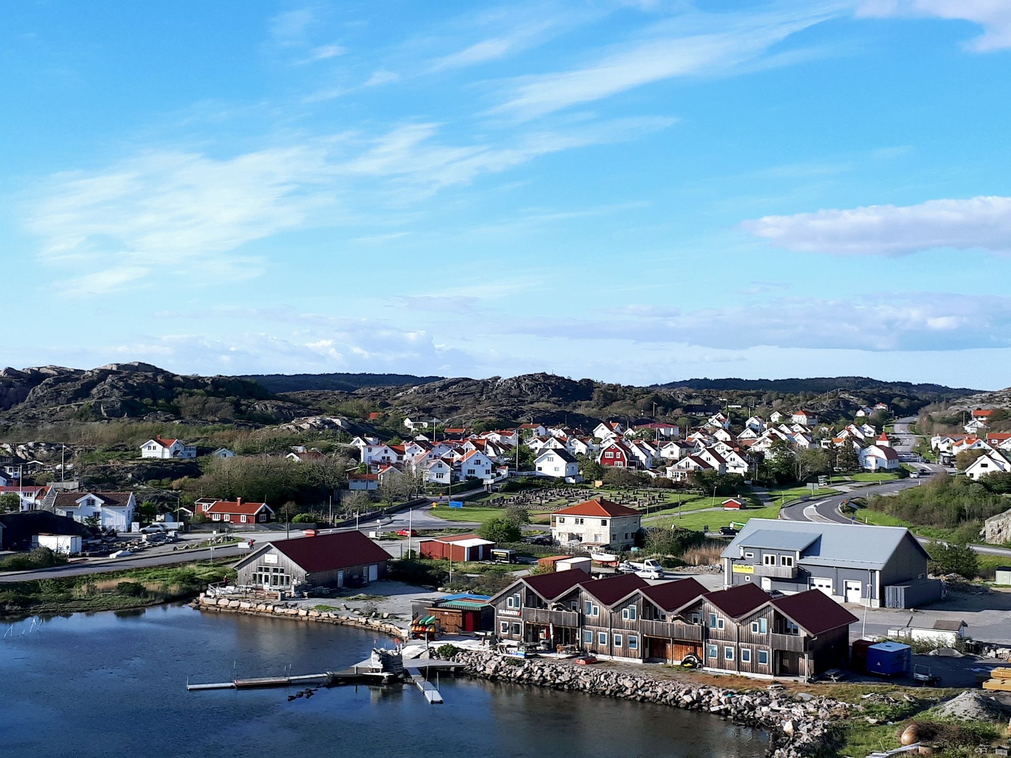 Härligt hus och trägård på västra Tjörn – bild 19 av 22