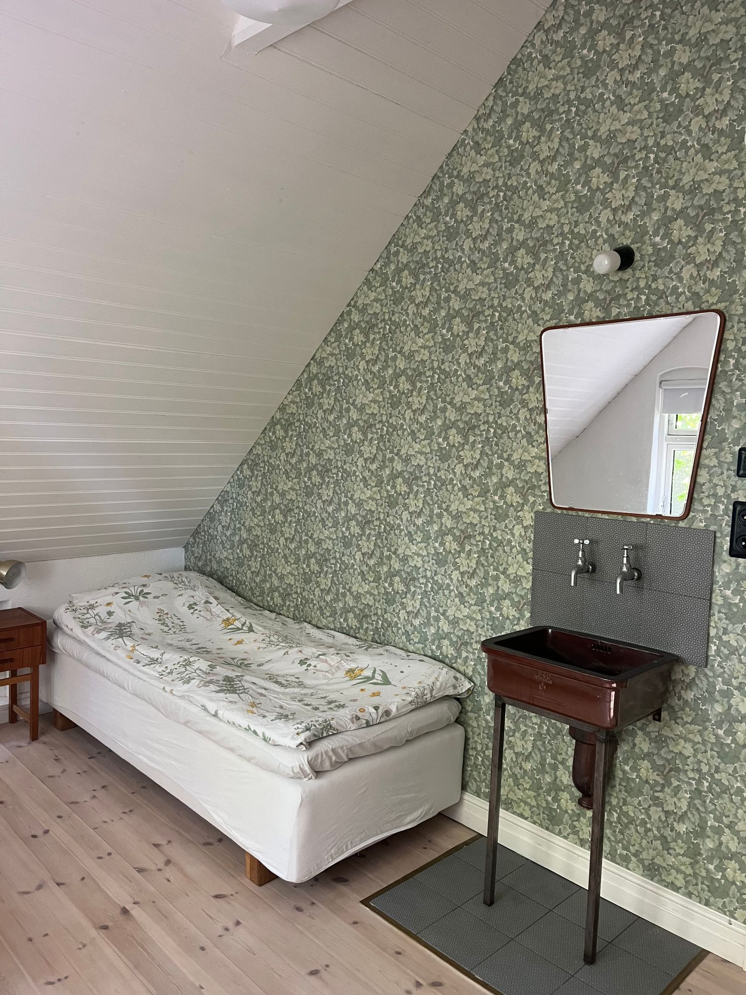 Hus i Mölle vid foten av Kullaberg. – bild 14 av 24