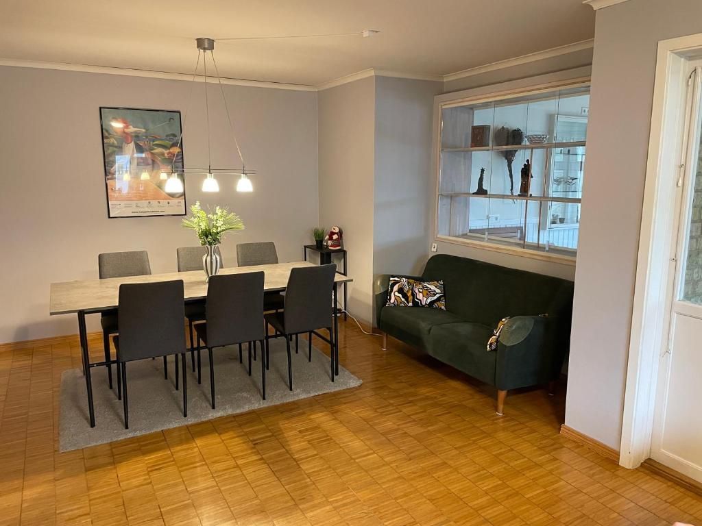 Stort Hus, underbar utsikt och 3 min till Isaberg – bild 8 av 24