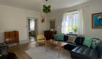 Mysig lägenhet 5 bäddar innanför ringmuren Visby