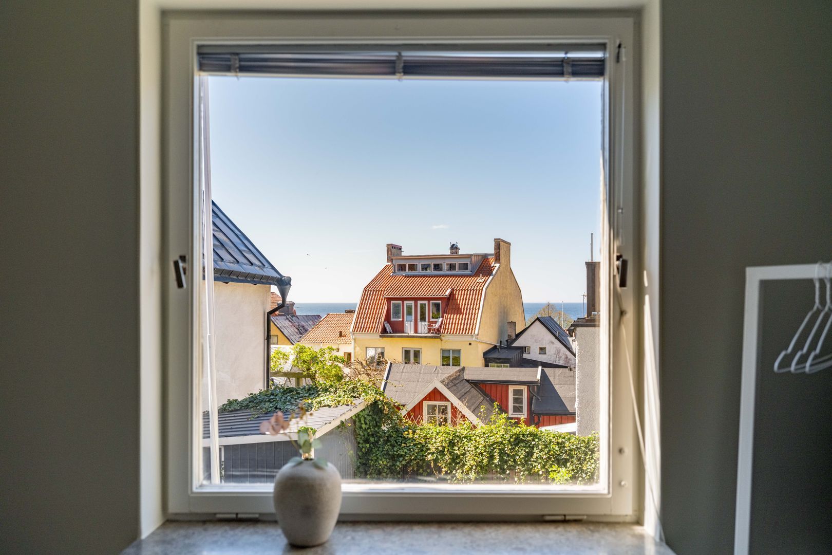 Stort boende med havsutsikt i Visby Innerstad – bild 14 av 24