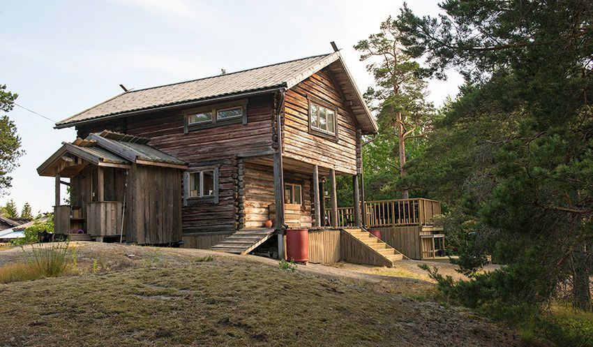 CHARMIGT TIMMERHUS I STOCKHOLMS SKÄRGÅRD – bild 3 av 22