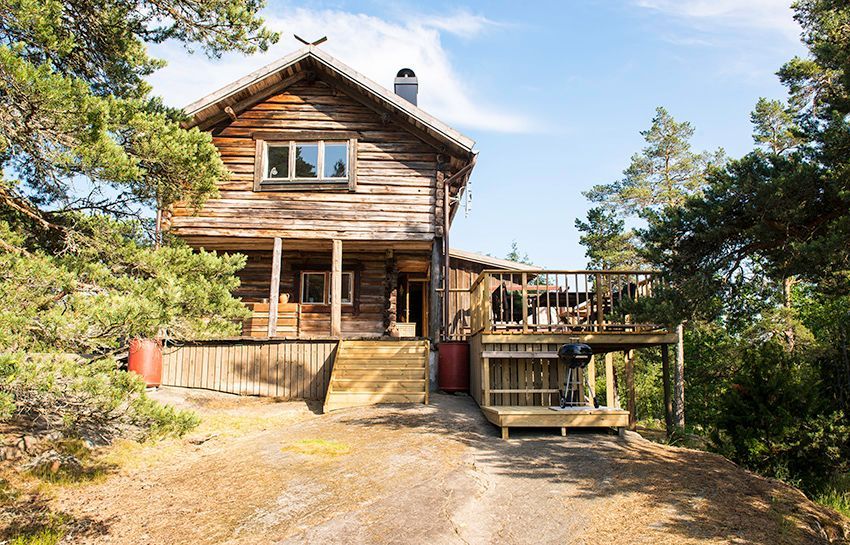 CHARMIGT TIMMERHUS I STOCKHOLMS SKÄRGÅRD – bild 4 av 22