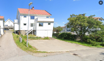 NY! Hus med två lägenheter i centrala Skärhamn