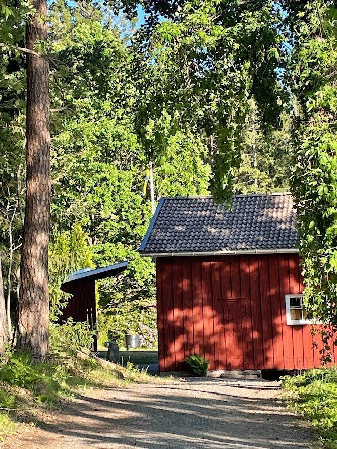 Nyrenoverat torp i rogivande omgivningar – bild 8 av 20