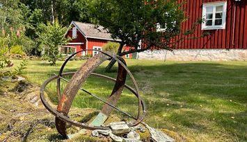 Nyrenoverat torp i rogivande omgivningar