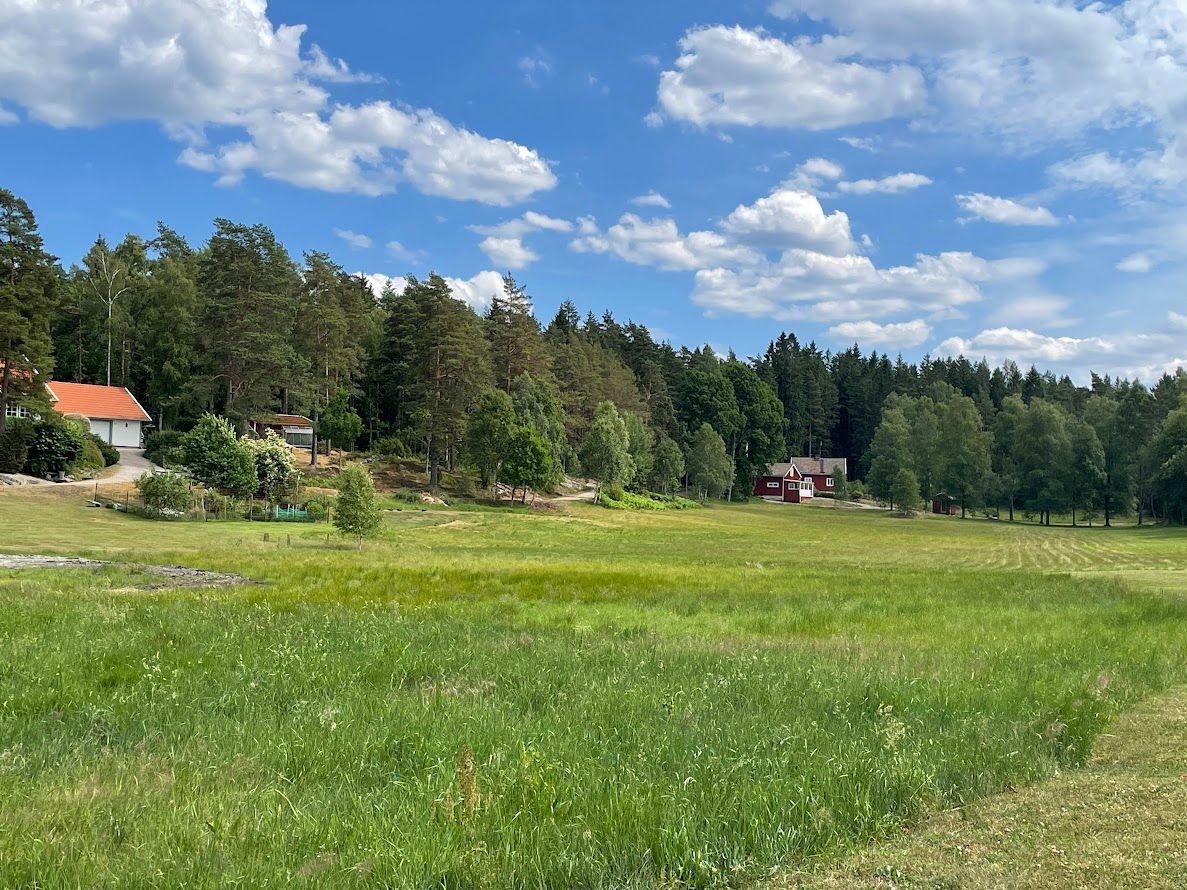Nyrenoverat torp i rogivande omgivningar – bild 17 av 20