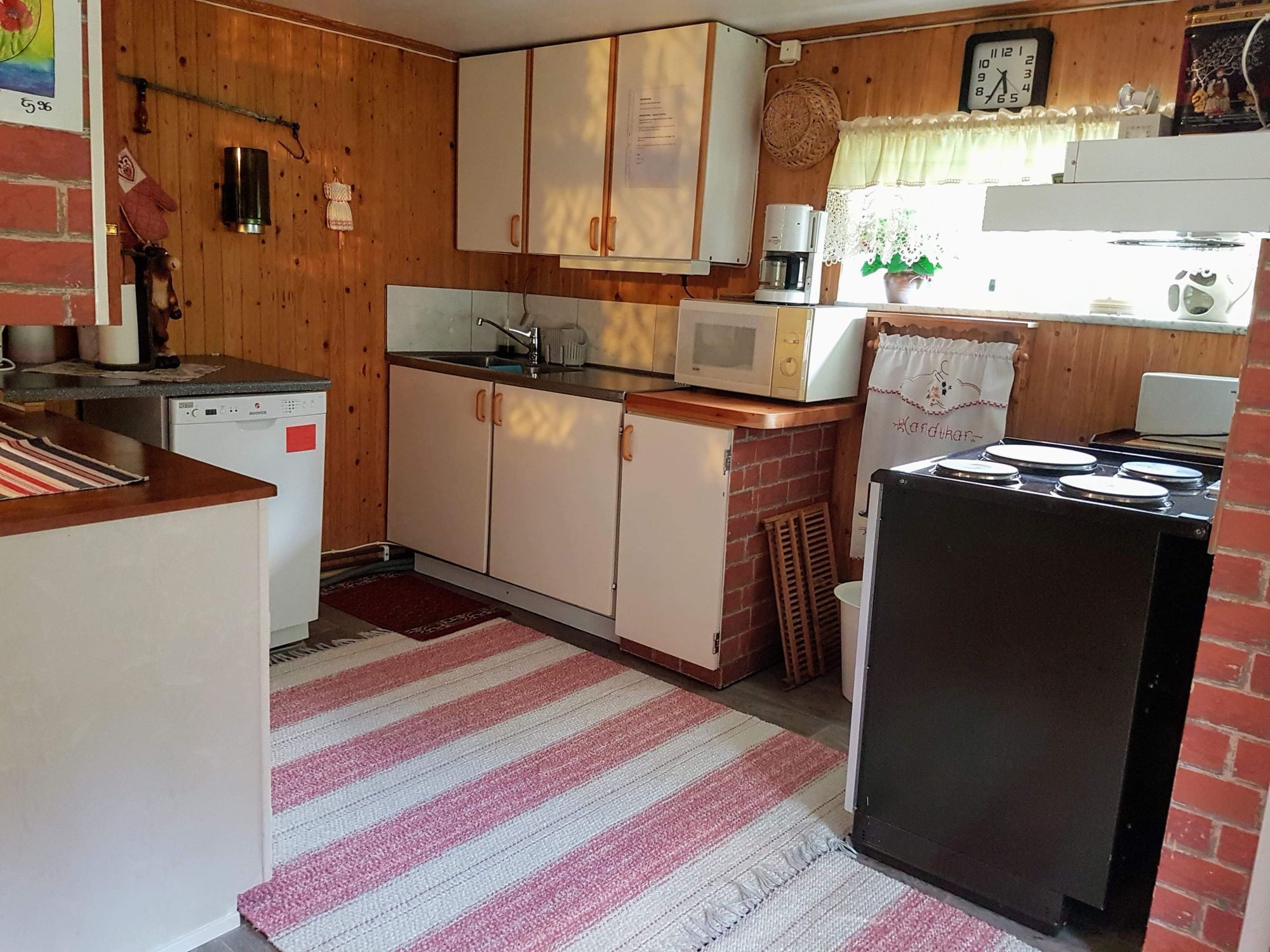 Mysig stuga på landet – bild 6 av 17