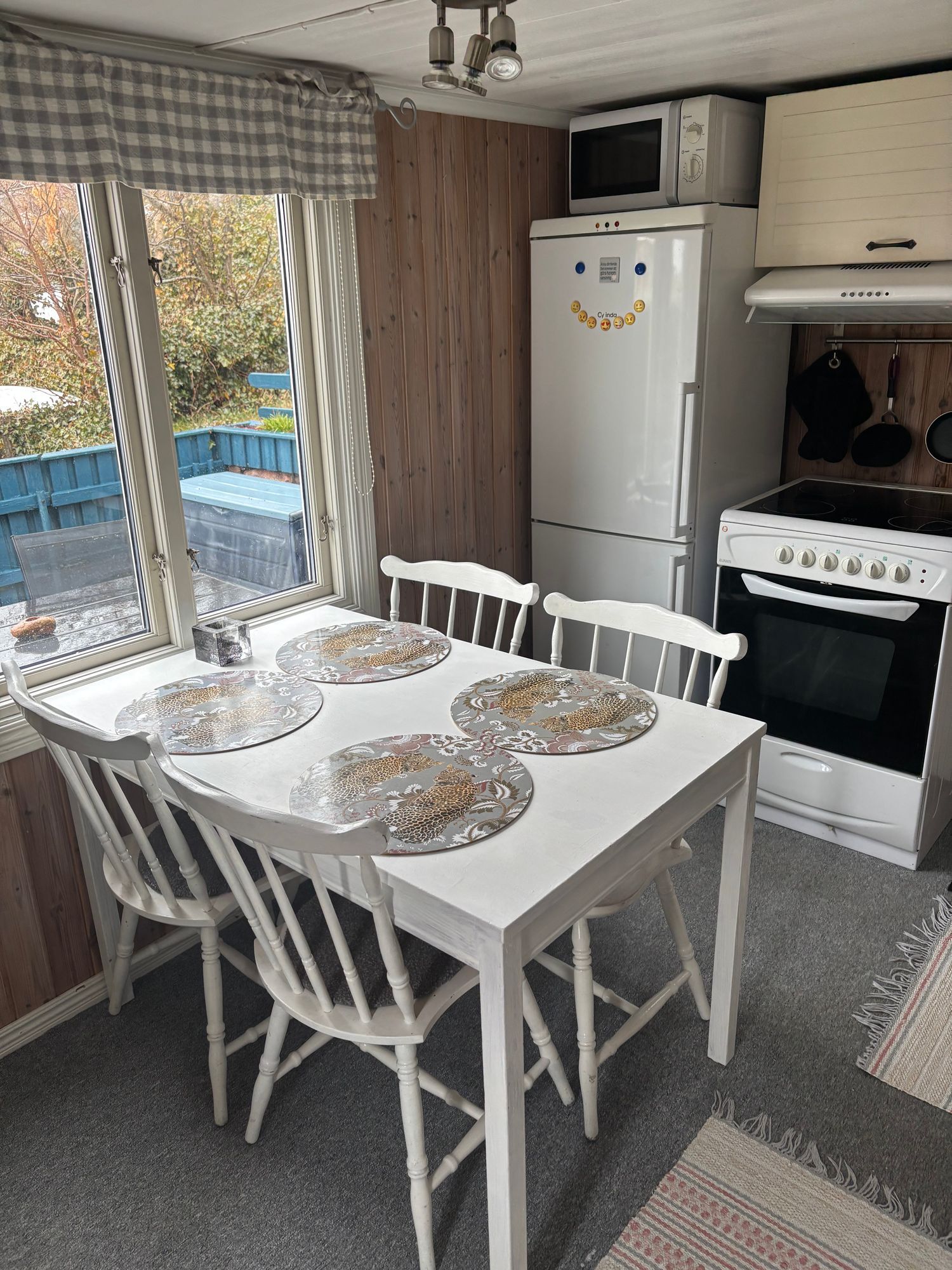 Charmig stuga på Öckerö – bild 8 av 15