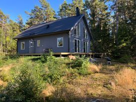 Välplanerat hus från 2022 nära havet