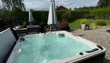 Ljus källaren med egen ingång