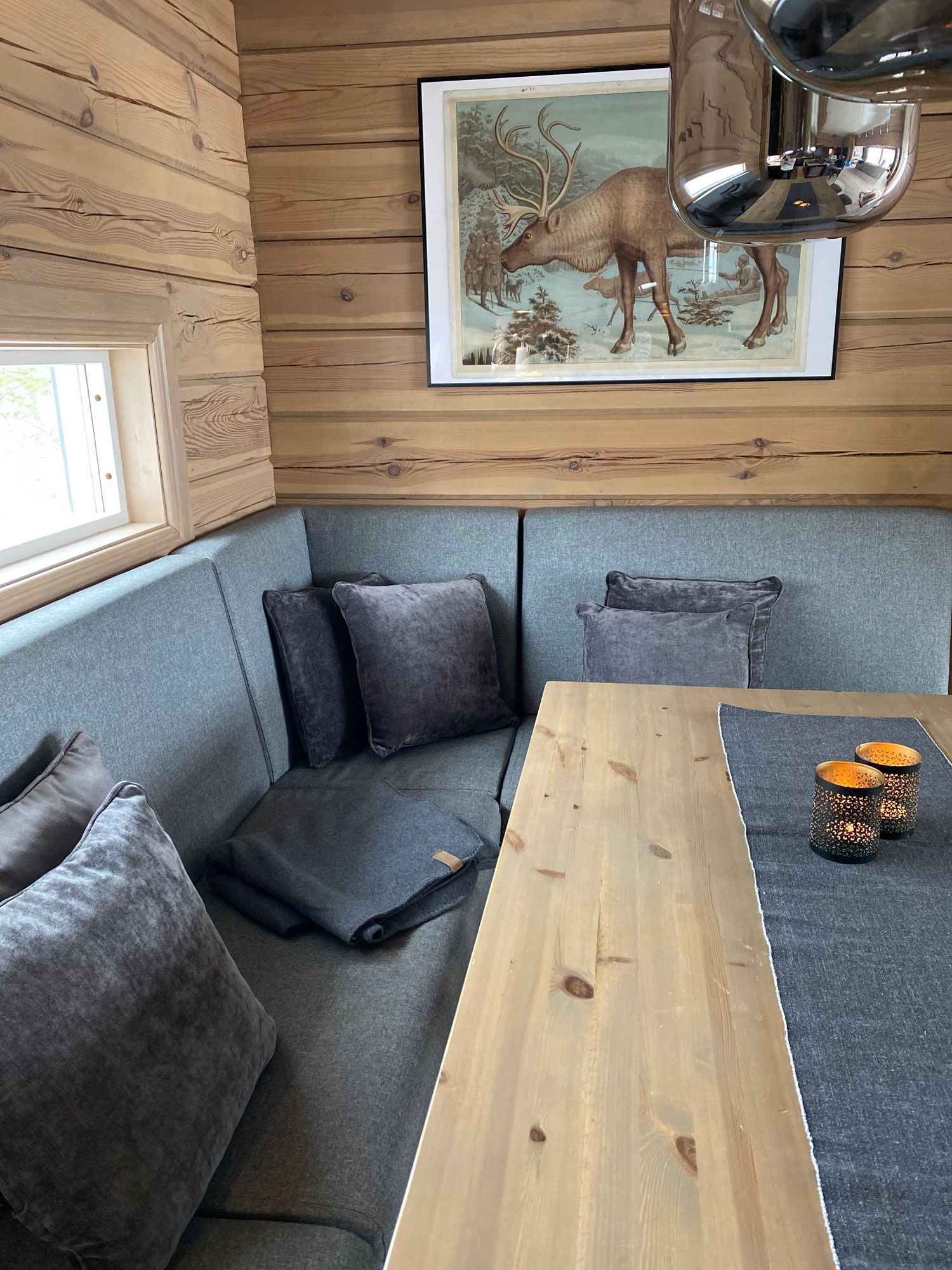 Villa Fjällsaga, timmerhus med ski-in/ski-out läge – bild 7 av 23