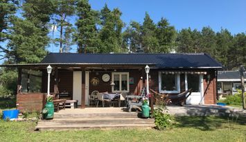 Stuga vid stenkusten