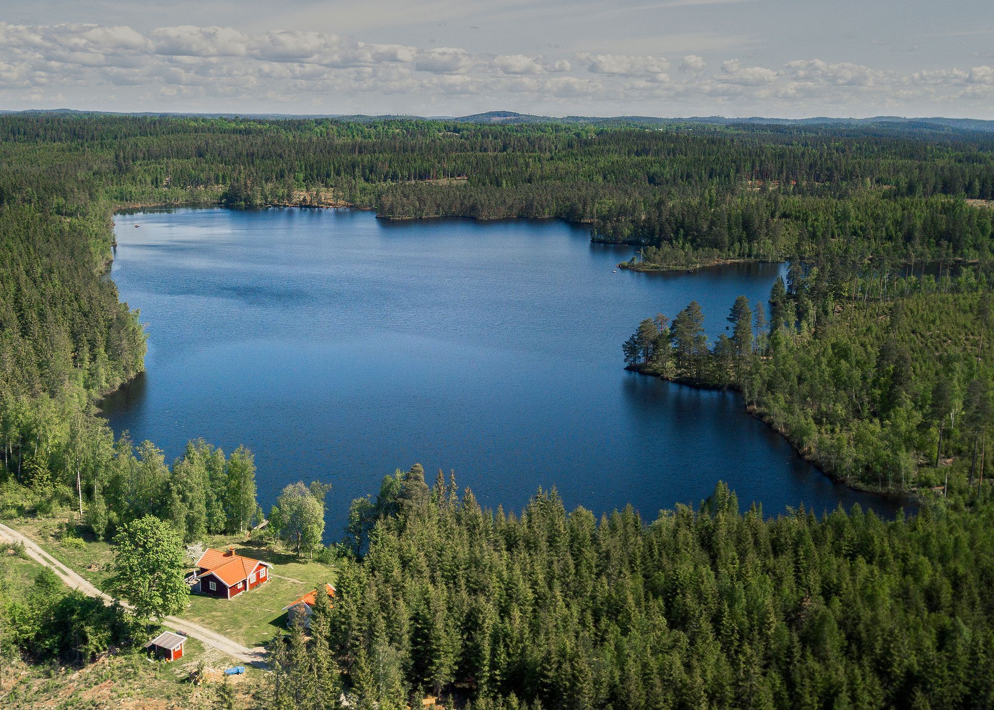 Stuga vid sjö uthyres i Asa, Lammhult Småland – bild 13 av 16