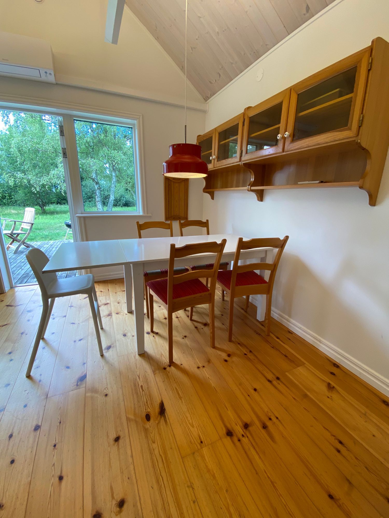 Modern stuga i Furuboda, mellan Åhus och Österlent – bild 4 av 12