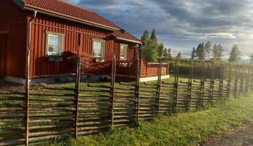 Modern gäststuga i Tällberg 150 m från Siljan