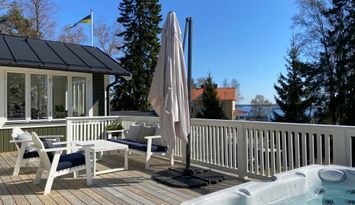 Villa med jacuzzi mitt i Stockholms skärgård
