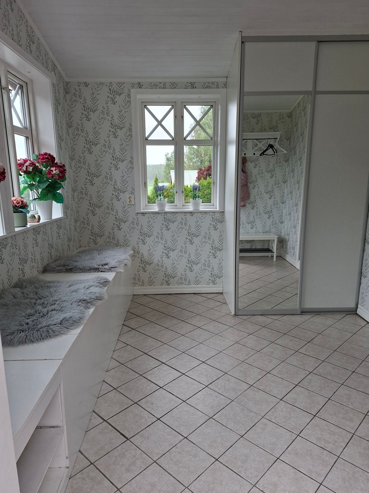 Mysigt litet hus på vikbolandet – bild 7 av 11