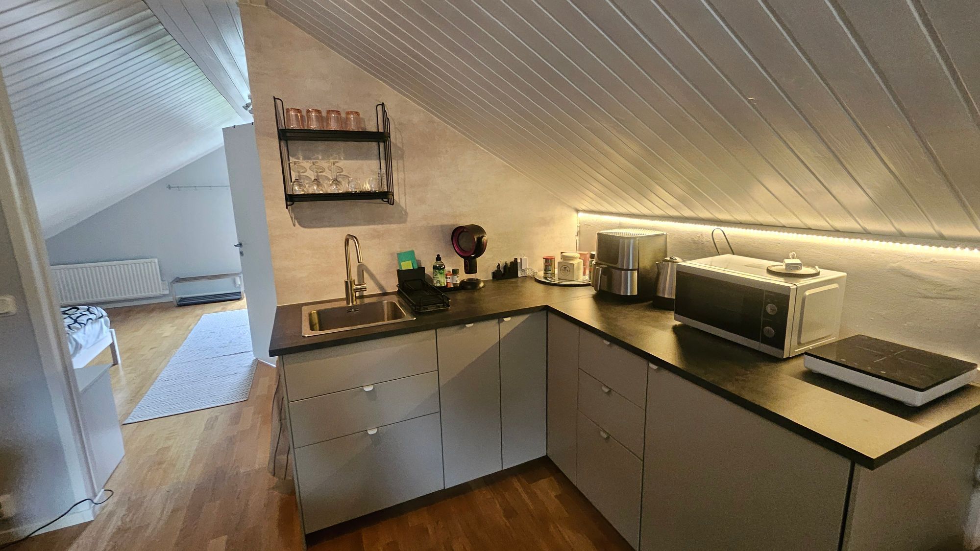 Skärgårdskanten-Mysig boende i naturen nära havet – bild 6 av 11