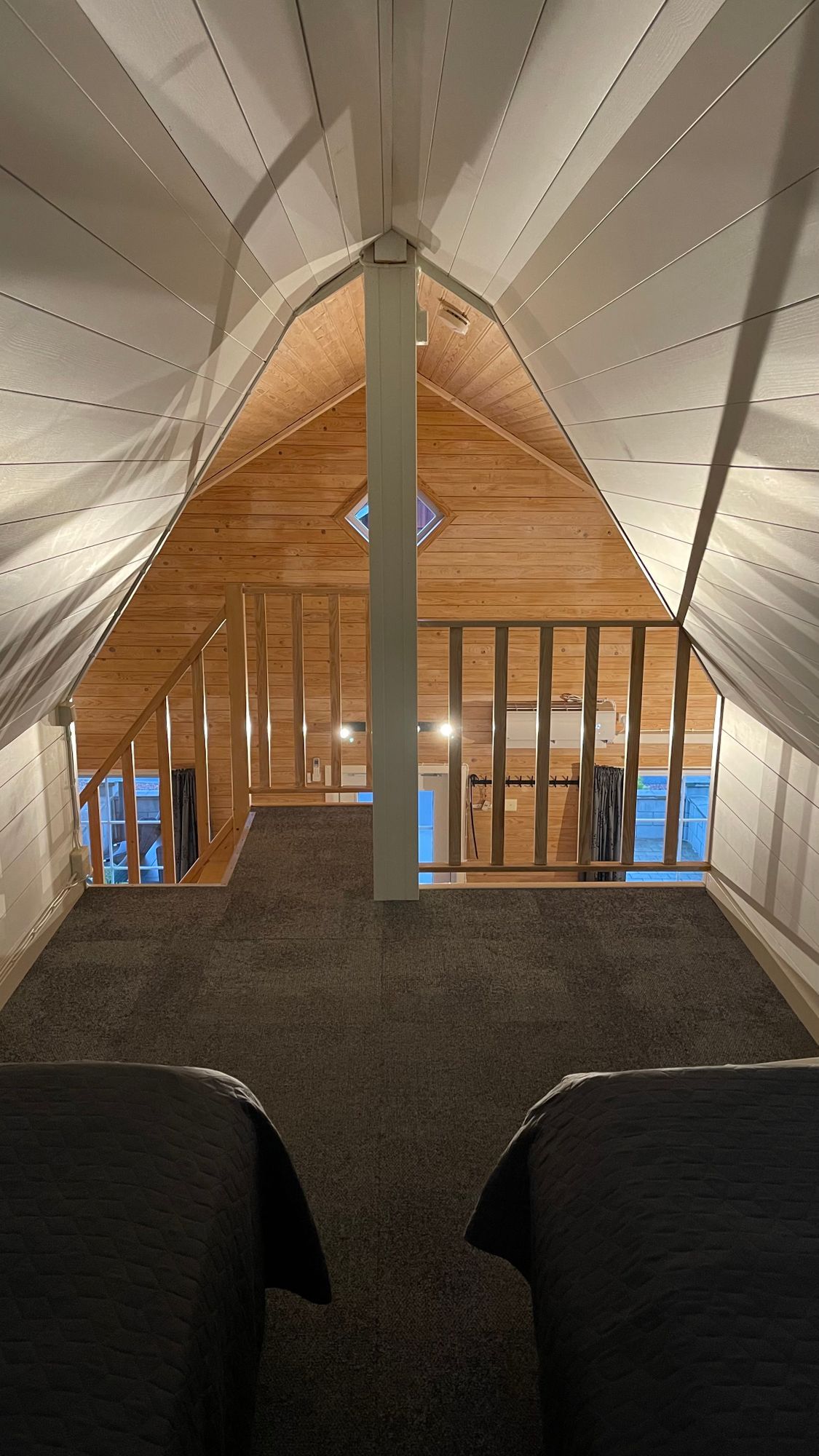 Semesterhus vid sjön med pool och elbåt – bild 20 av 24