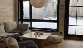 Helt ny lägenhet med stugkänsla