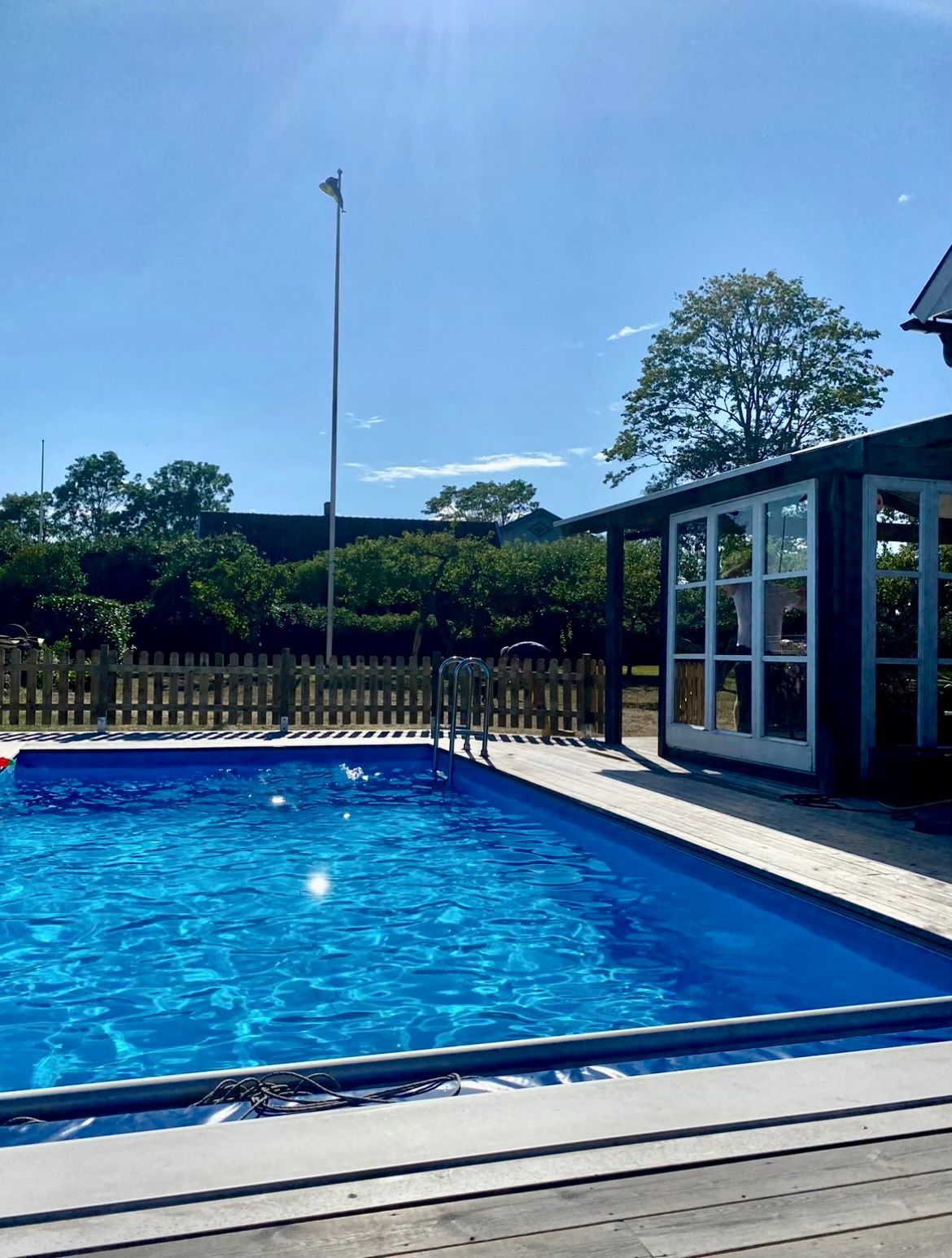 Charmig Ölandsgård med pool – bild 2 av 14