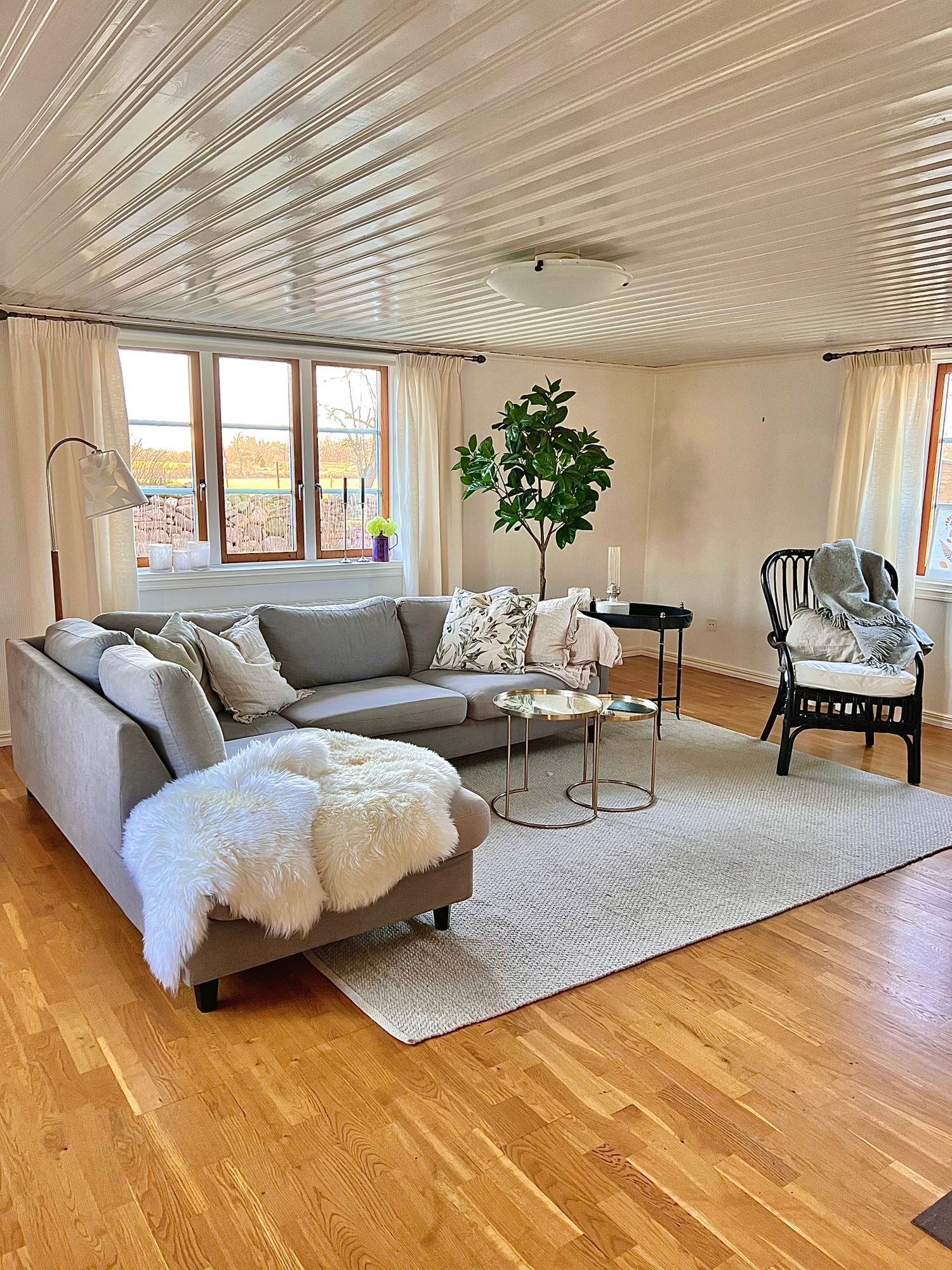 Charmig Ölandsgård med pool – bild 8 av 14