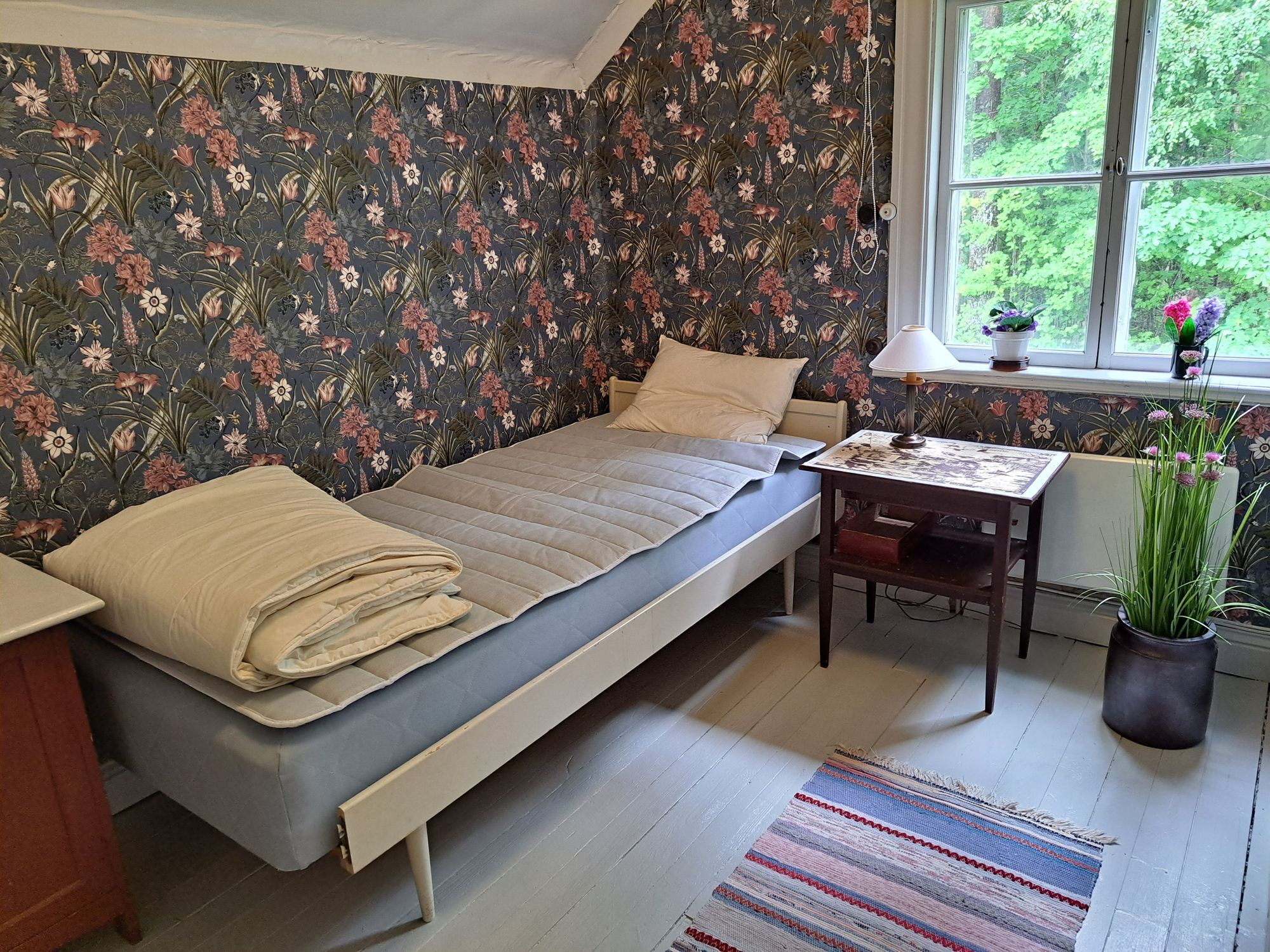 Stort Hälsingehus i natusköna Bergvik – bild 18 av 24