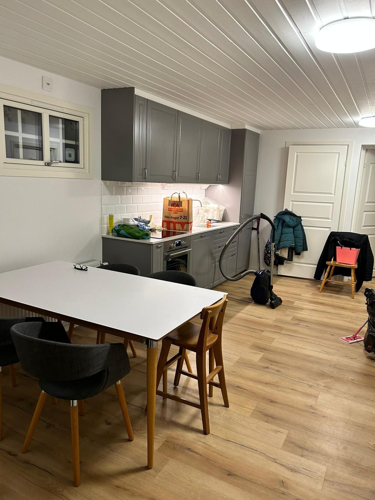 Nybyggt fritidshus uthyres – bild 3 av 17
