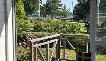Havsnära fritidshus med utsikt över Kalmarsund