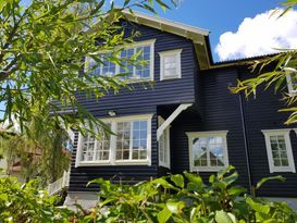 "Glada Huset", idylliskt åretruntboende på Resarö