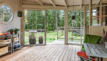 Mysig stuga på Ingarö