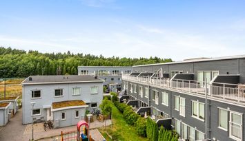 Radhus i Täby / Stockholm