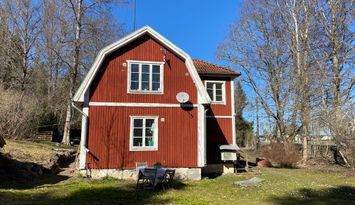 Nice cottage by the forest