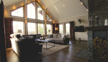 ÅRE BJÖRNEN V7 V9 Trivsam lägenhet 8 bäddar 145 m2