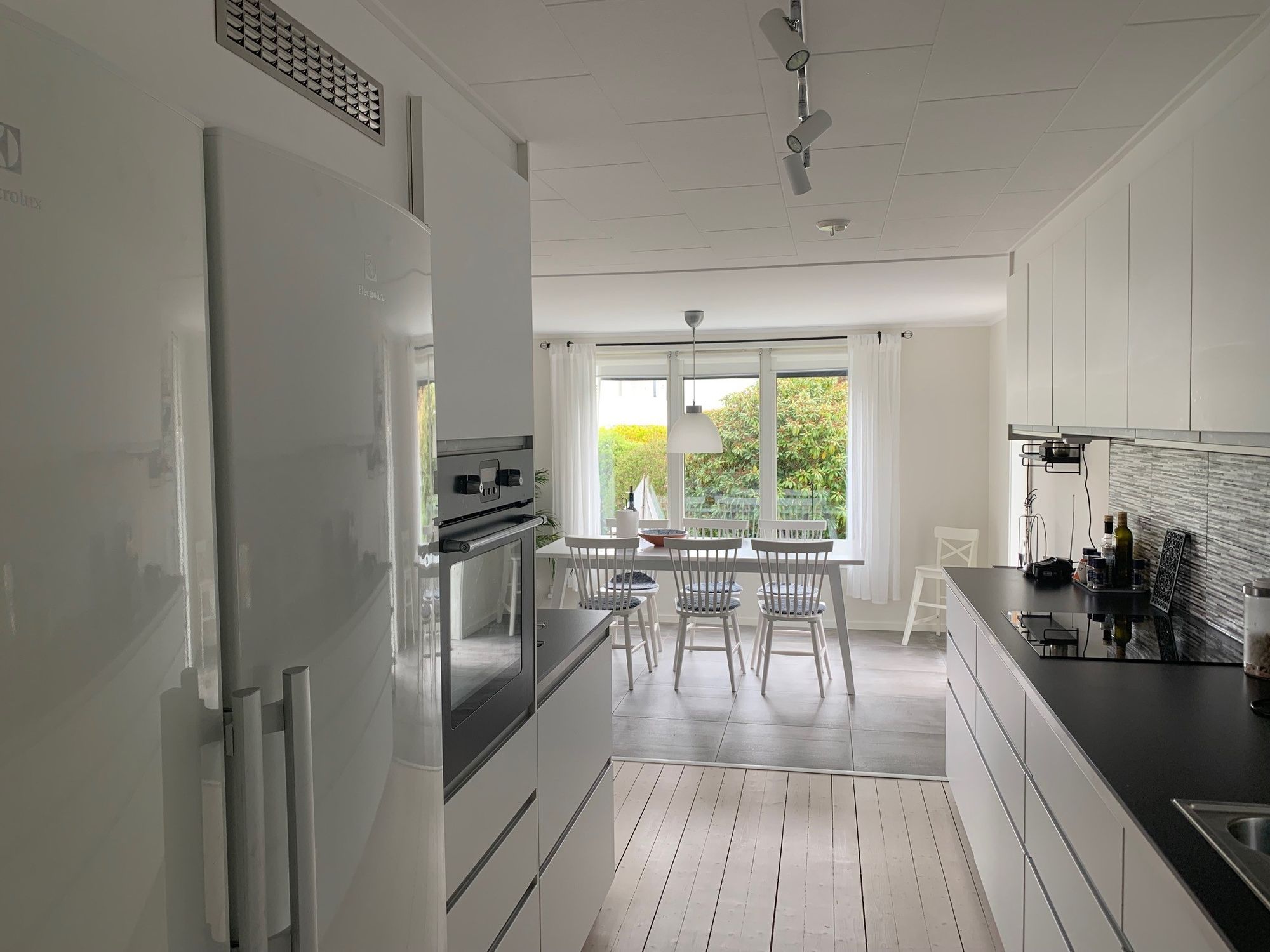 Härligt sommarhus på Tjörn med havsutsikt. – bild 12 av 24