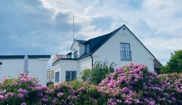 Villa med gästhus nära allt!