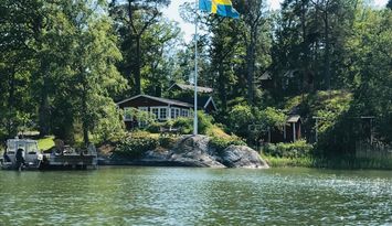 Sjötomt med egen brygga, Stockholms skärgård
