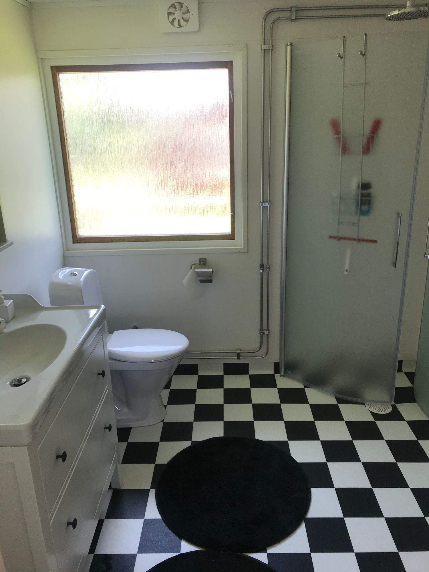 Fritidshus med unikt läge vid Kalmarsund – bild 8 av 24