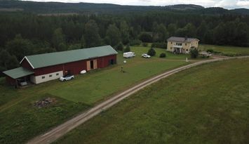 Bo på gård i Värmland