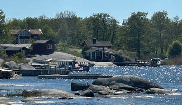 Stort hus på Rödlöga i yttersta skärgården