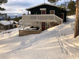 Björnrike Ski-in/Ski-out with a view and sauna