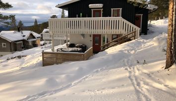 Björnrike Ski-in/Ski-out med utsikt & bastu