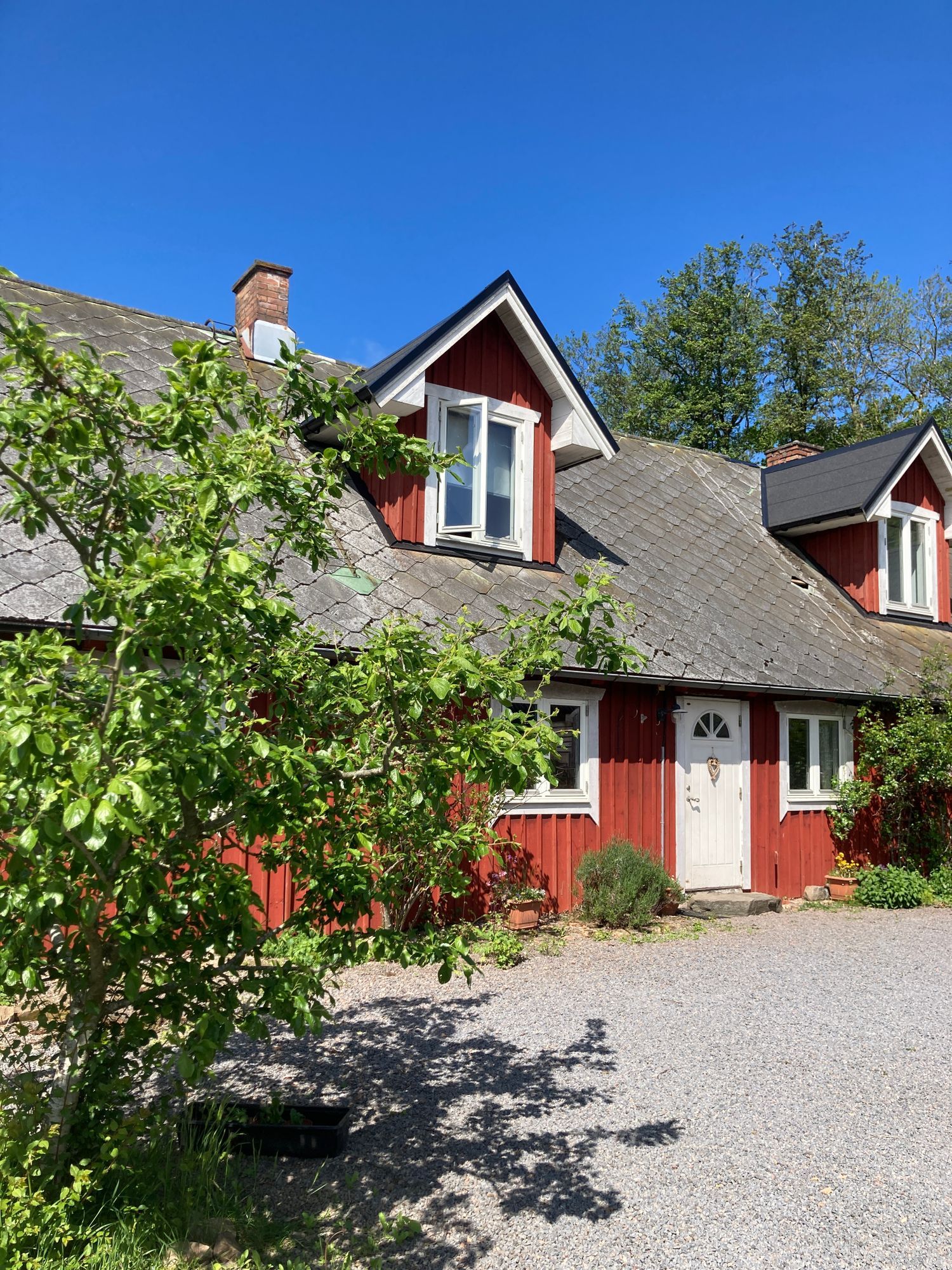 Lantligt boende – bild 2 av 23