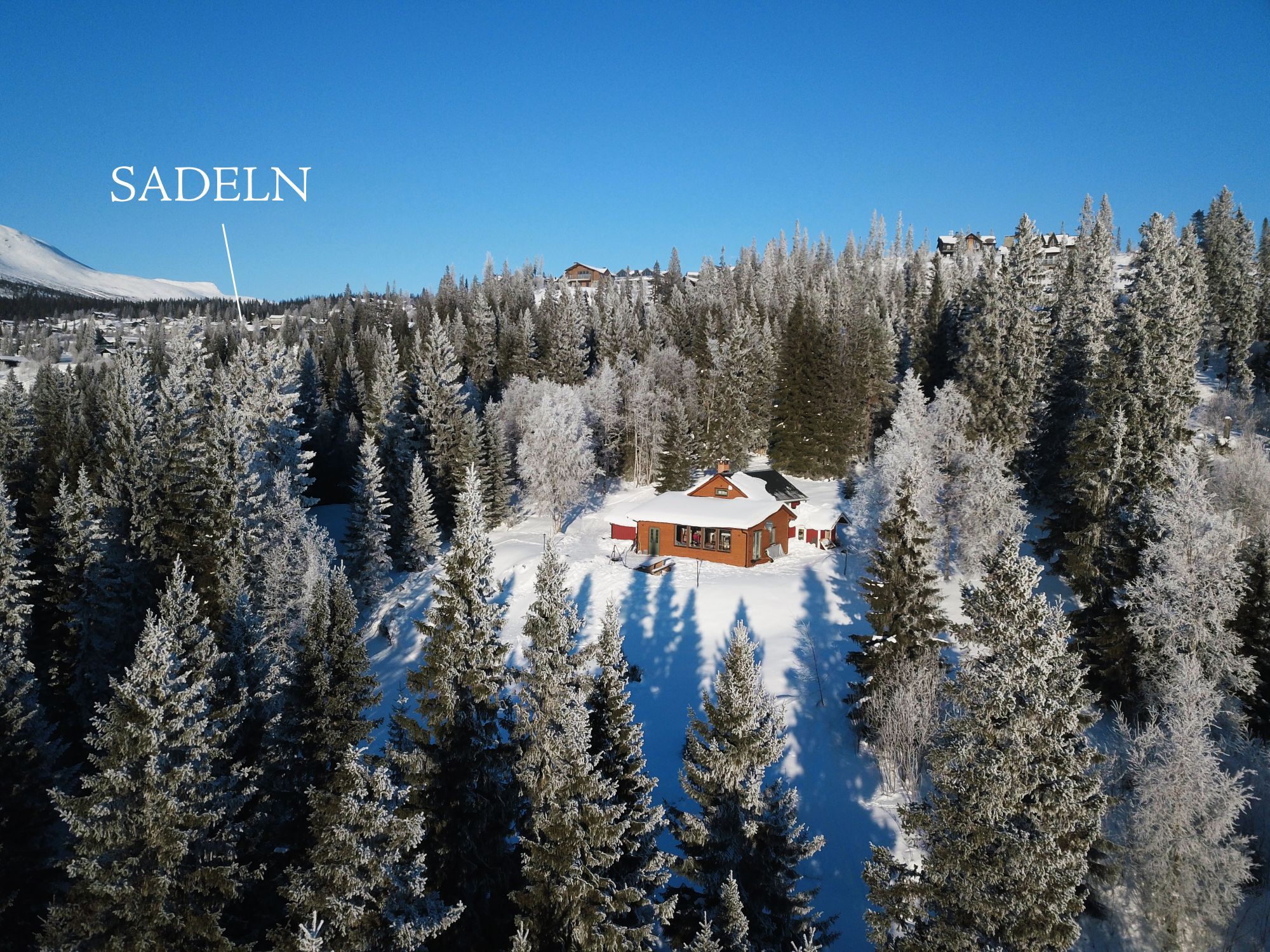 Mysig fjällstuga med ski-in/ski-out 🏔️ – bild 2 av 24