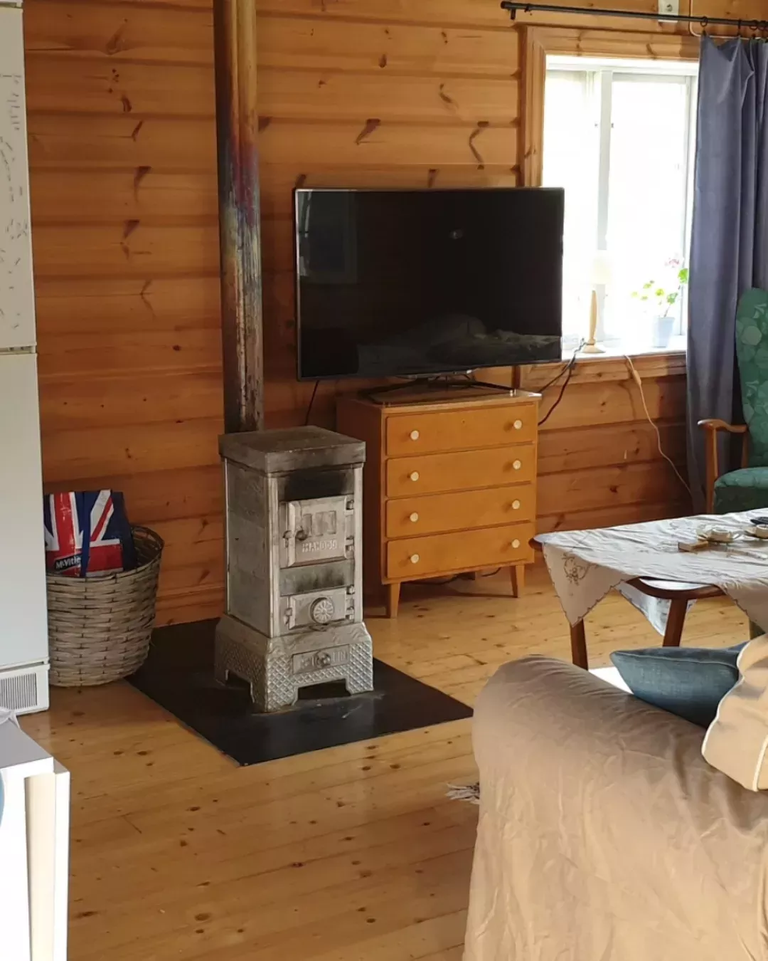 Vår lilla stuga. Hit kan hunden följa med – bild 6 av 22